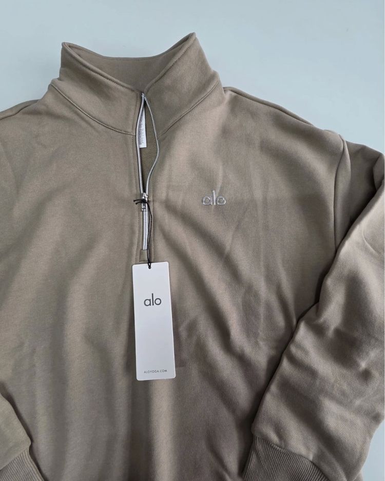 Alo Alo Quarter-Zip Sweatshirt product image